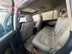 تۆیۆتا لاند کروزەر